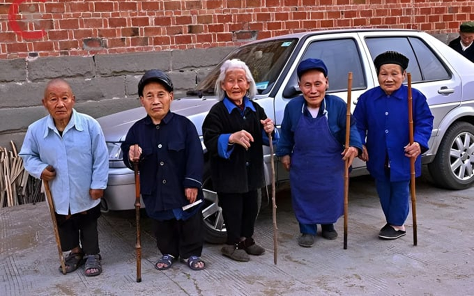 Bí ẩn ngôi làng kỳ lạ chỉ sinh ra người lùn, không ai cao quá 1,2m