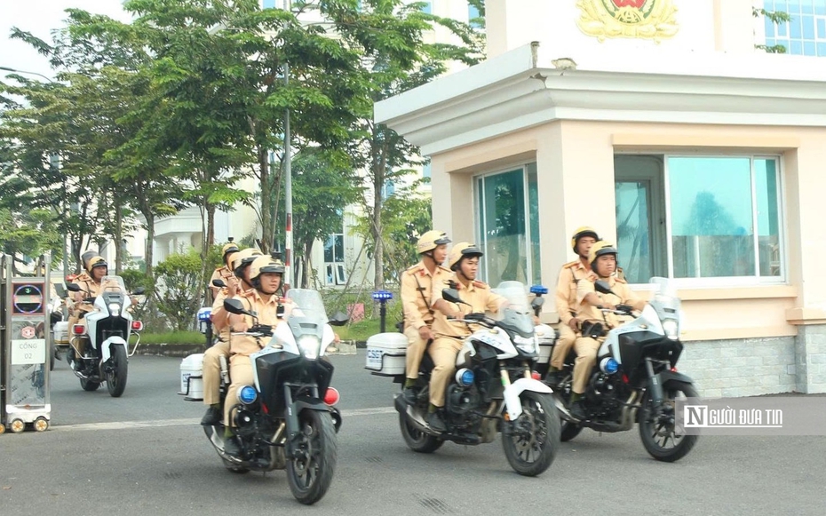 CSGT Tp.HCM hóa trang tuần tra, xử lý vi phạm nồng độ cồn và ma túy