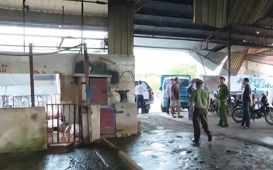 Giết mổ “chui” len lỏi khu dân cư, hàng chục tấn thịt bẩn âm thầm tuồn ra thị trường mỗi ngày