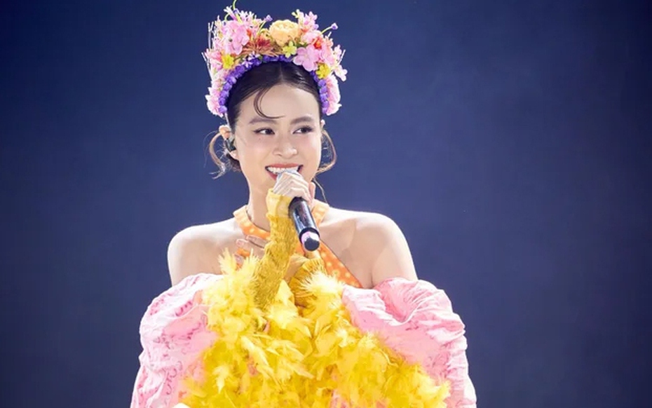 Bất ngờ khi Hoàng Thùy Linh thông báo đang độc thân?