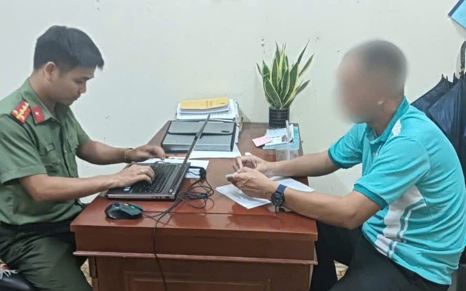 Xử lý người đàn ông tung tin giả "khách đâm tài xế chết trên xe"