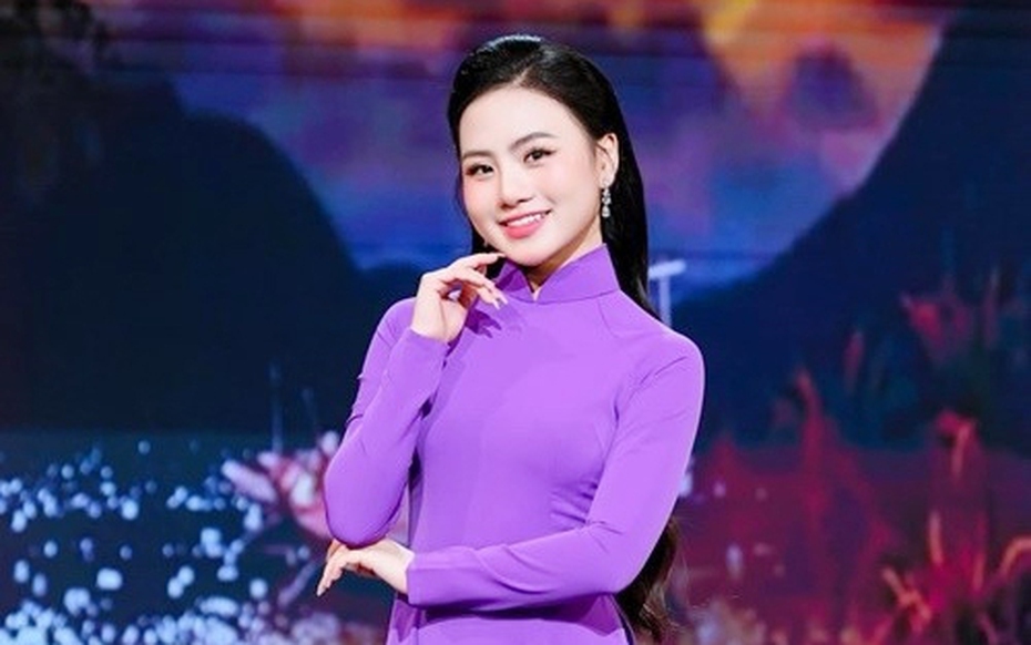 Ca sĩ Bảo Anh gây chú ý trong lễ ăn hỏi của Hoa hậu Đỗ Thị Hà