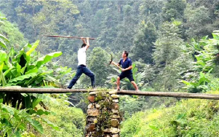 Bí ẩn ngôi làng "kungfu" kỳ quặc nhất hành tinh