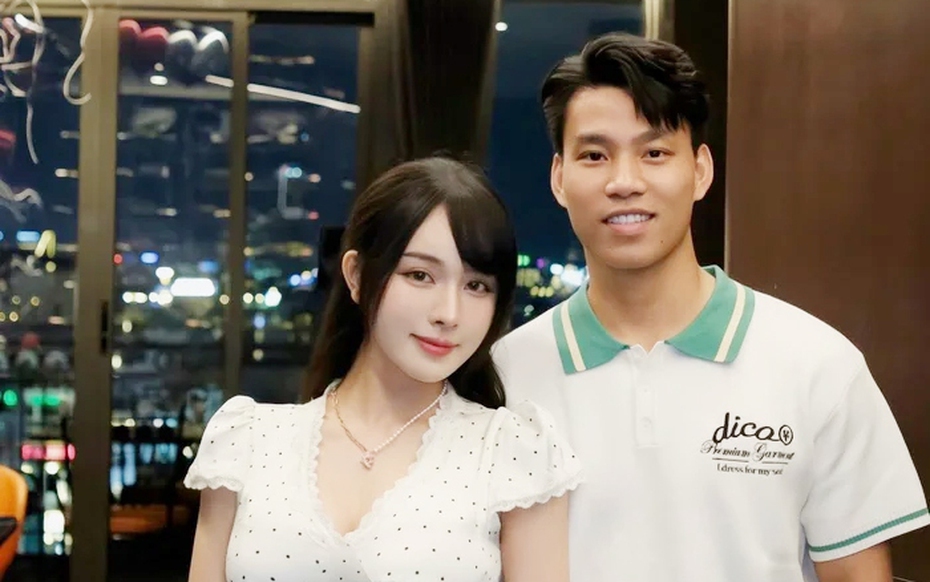 Hậu vệ Vũ Văn Thanh: Tặng bạn gái món quà vừa đắt đỏ, vừa ngọt ngào!