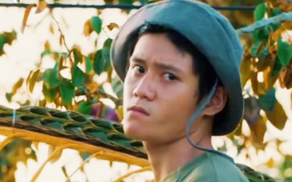 Nam diễn viên phim "Mưa đỏ" tái xuất điện ảnh gây bất ngờ với tạo hình khác biệt