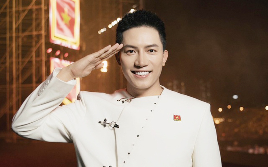 Anh Tú "Voi Bản Đôn": Nam ca sĩ đẹp trai giọng ngọt, đắt show nhờ thực lực