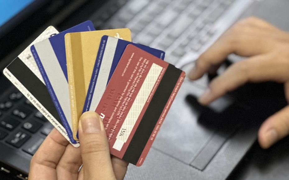 Cảnh báo "bẫy" rủi ro khi cho thuê, mượn tài khoản ngân hàng