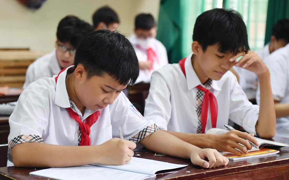 Bản tin 30/10: Hà Nội dự kiến mức trần phí trông giữ trẻ sau giờ học là 12.000 đồng/giờ