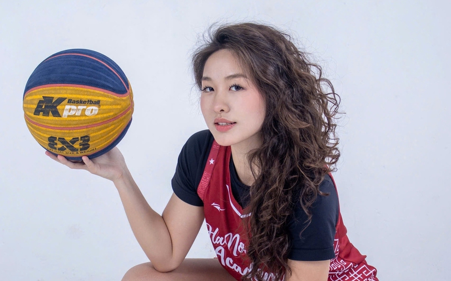 Con gái cựu hoa khôi bóng chuyền Kim Huệ là ứng viên hoa khôi mê bóng rổ