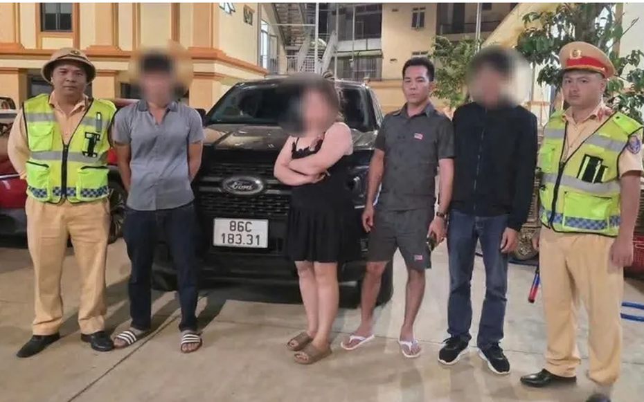 Bắt khẩn cấp kẻ tấn công tài xế xe tải sau va chạm giao thông