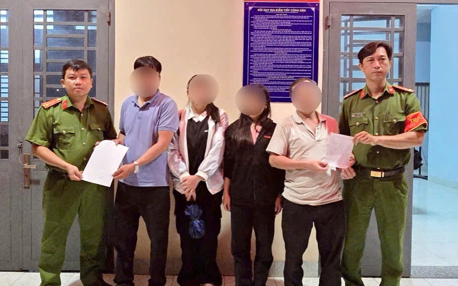2 nữ sinh tìm đường sang Campuchia để "chứng minh vô tội"