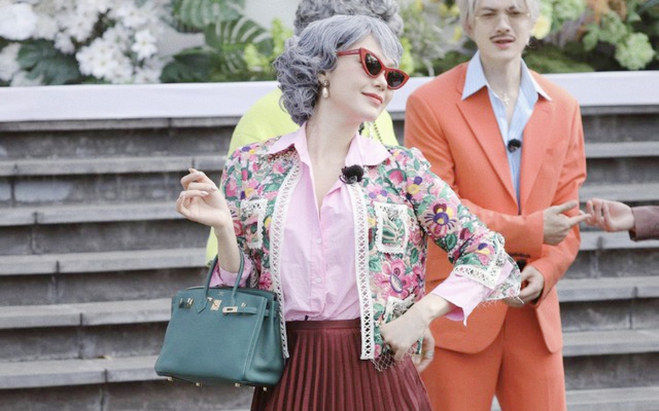 Nữ ca sĩ trở thành "gián điệp khổ nhất thế giới" xách Hermès nửa tỷ đồng chơi game show