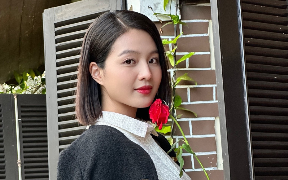 "Ngọc nữ thế hệ mới" sở hữu vẻ đẹp trong trẻo, thời trang đời thường xuất sắc