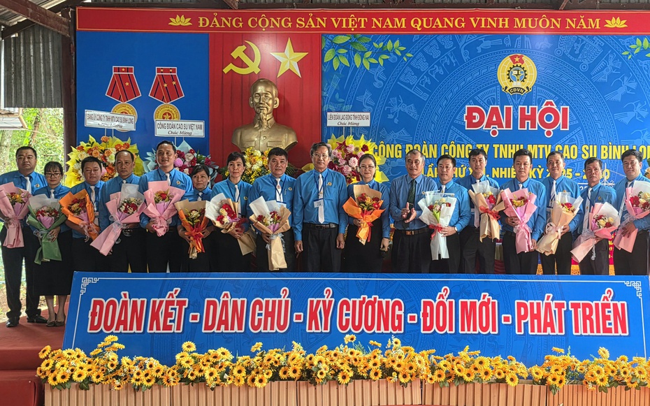 Công đoàn Cao su Bình Long đặt mục tiêu nâng thu nhập người lao động lên 13,5 triệu đồng/tháng