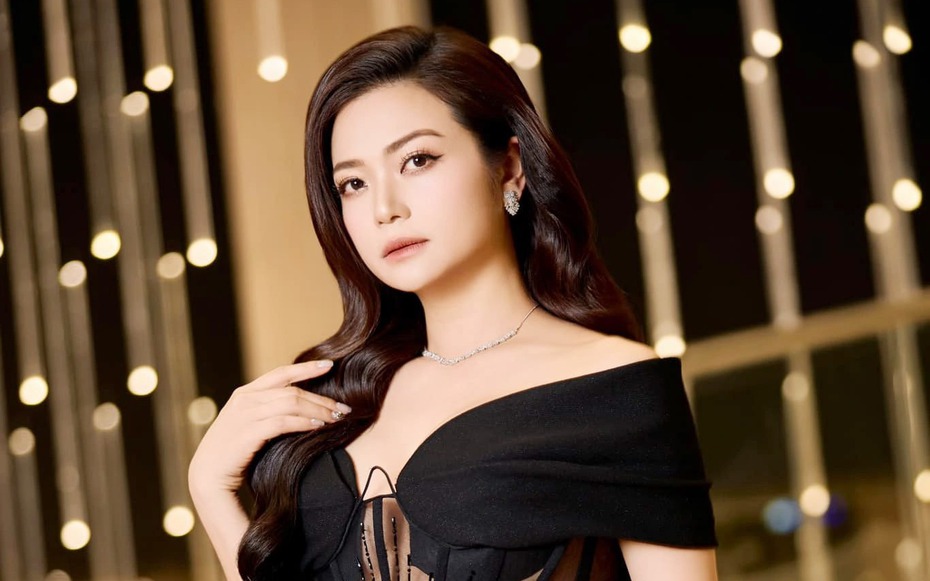 NSƯT Kiều Anh gây bất ngờ với "giao diện bà mẹ 3 con"