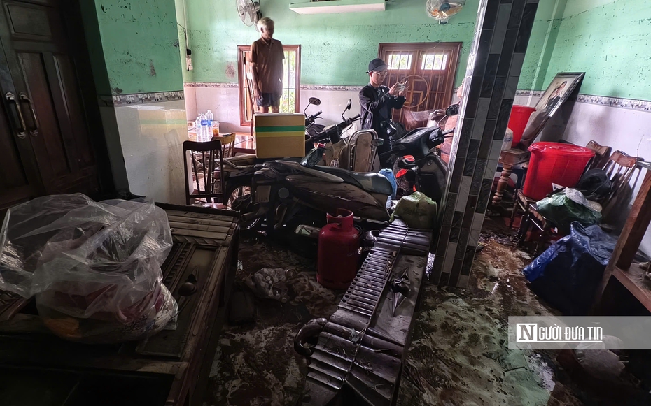 “Chỉ còn biết bám trần nhà chờ cứu”: Người dân Đắk Lắk kể phút đối mặt "tử thần" giữa lũ dữ