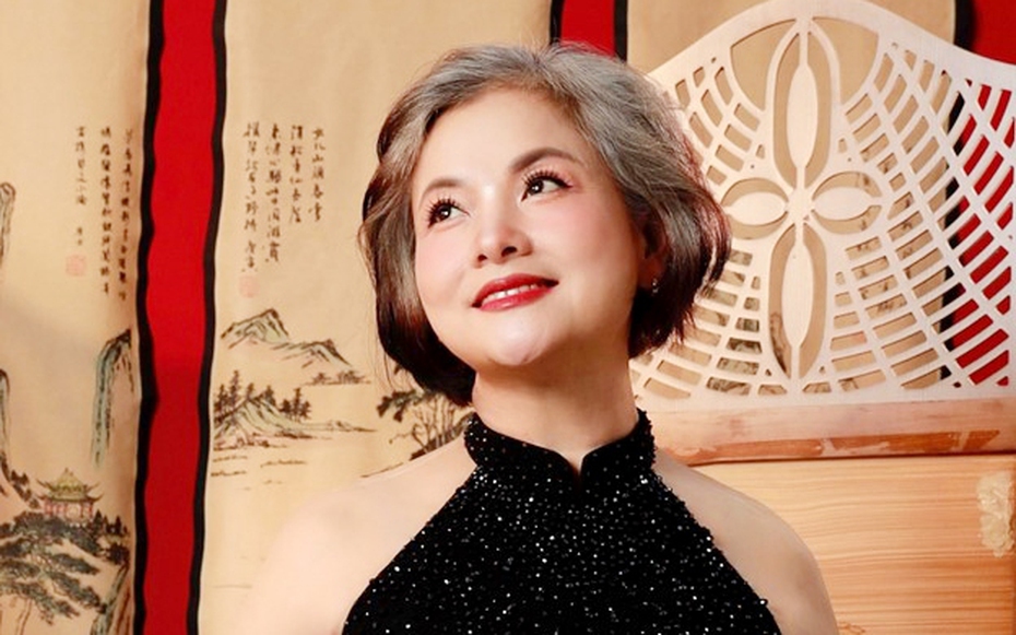 Nữ NSND từ "Người đẹp Hà Nội" đến Đại tá quân đội, hạnh phúc bên chồng là "nam thần" điện ảnh