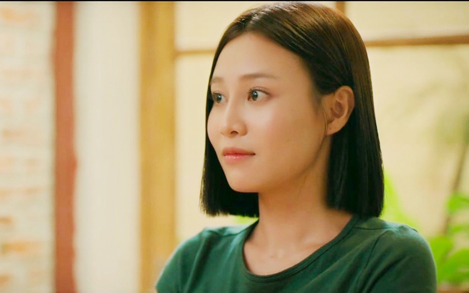 "Nữ hoàng nước mắt của màn ảnh Việt": Nhan sắc và diễn xuất hoàn hảo