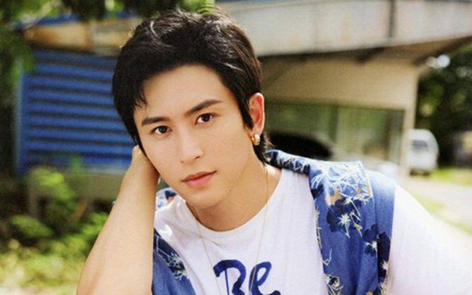 Nam diễn viên cổ trang nổi tiếng bất ngờ quay trở lại sau 4 năm bị cấm sóng