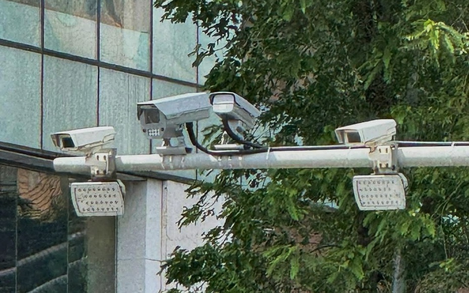 Hà Nội lắp hàng loạt camera AI, người dân "áp lực hơn nhưng cẩn thận hơn hẳn khi ra đường"
