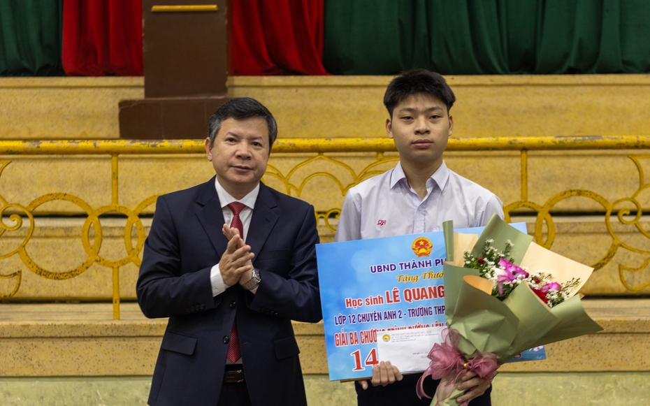 Huế vinh danh thí sinh Olympia: Lan tỏa tinh thần hiếu học, truyền cảm hứng "dám mơ ước, dám chinh phục"