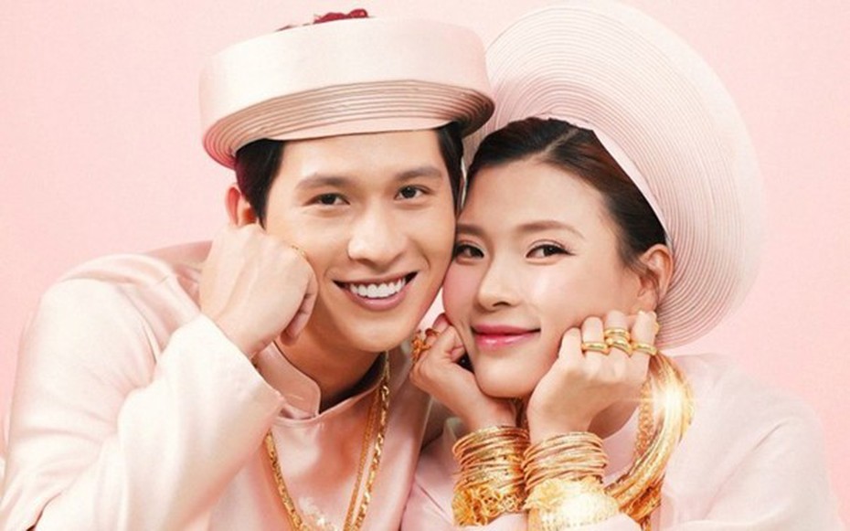 Cặp chị em lệch nhau 10 tuổi gây sốt màn ảnh, nhà gái U40 khoe nhan sắc trẻ đẹp