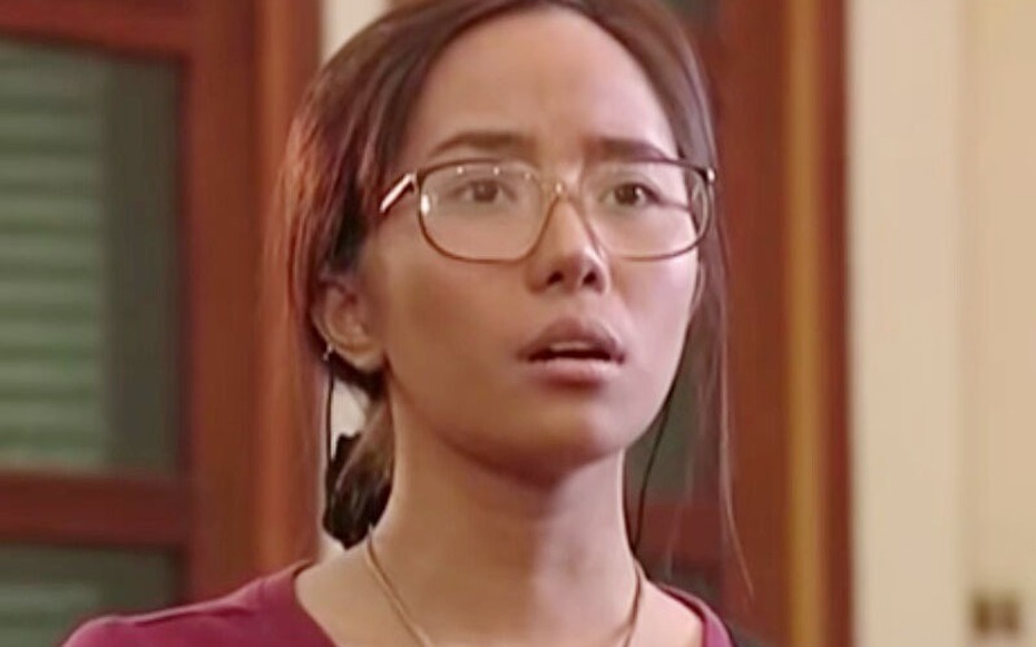 Nàng "cá sấu chúa" đổi đời nhờ bị cả nước chê xấu, "lột xác" ngoạn mục