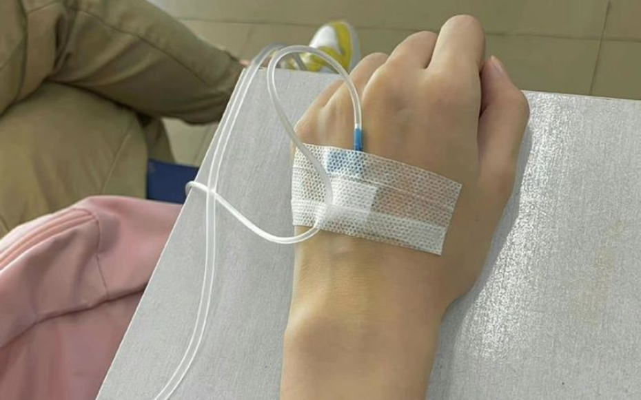 Người đàn ông 49 tuổi gặp nạn khi lái xe, nguyên nhân đến từ bộ đồ "quen thuộc"