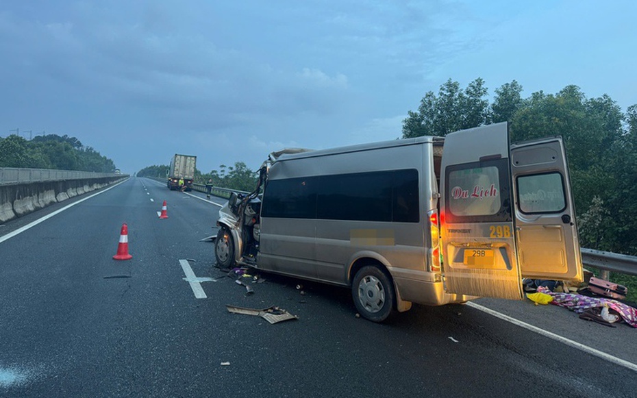 Điều bất ngờ về tài xế xe khách và xe container vụ tai nạn 4 người chết ở Đà Nẵng