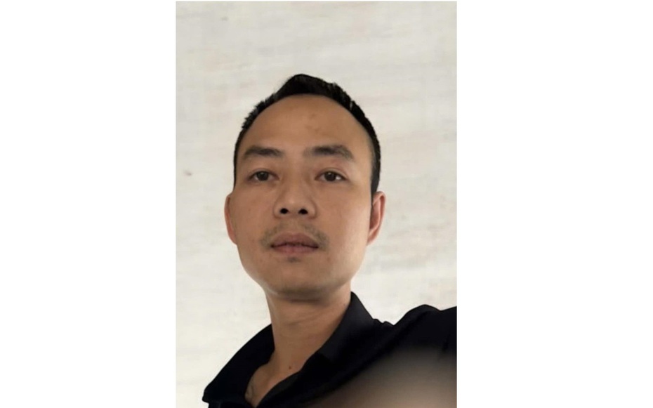 Truy tìm đối tượng xông lên "tung chưởng" với tài xế xe bus