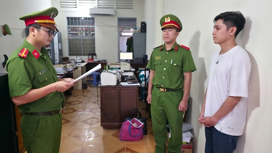 Bắt tạm giam nhân viên ngân hàng dùng chiêu lừa chiếm đoạt 1,1 tỷ đồng của nạn nhân