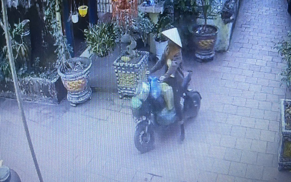 Người phụ nữ xin nước uống rồi tự ý vào phòng ngủ và cảnh báo từ công an