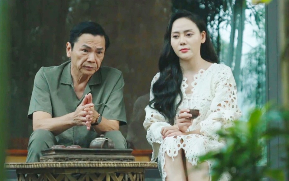 Nữ Chủ tịch xinh đẹp - "Người tình" của NSND Trung Anh đang gây sốt là ai?