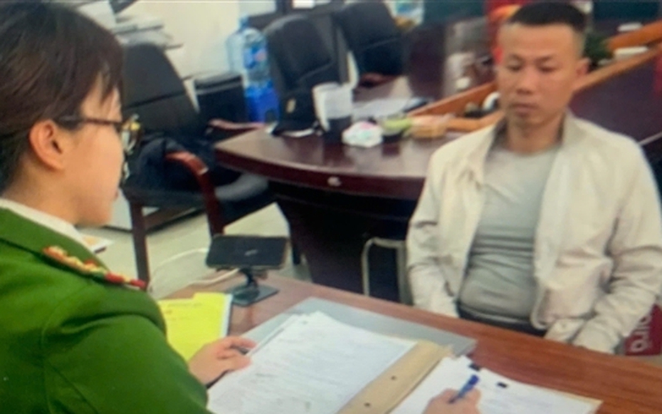 Vụ ô tô con gây tai nạn bị lật: Tạm giữ tài xế Hyundai Santa Fe "phê" ma túy