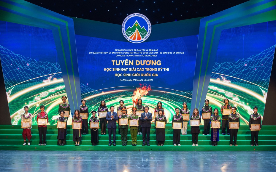 Từ bản làng xa xôi đến ước mơ vươn ra biển lớn