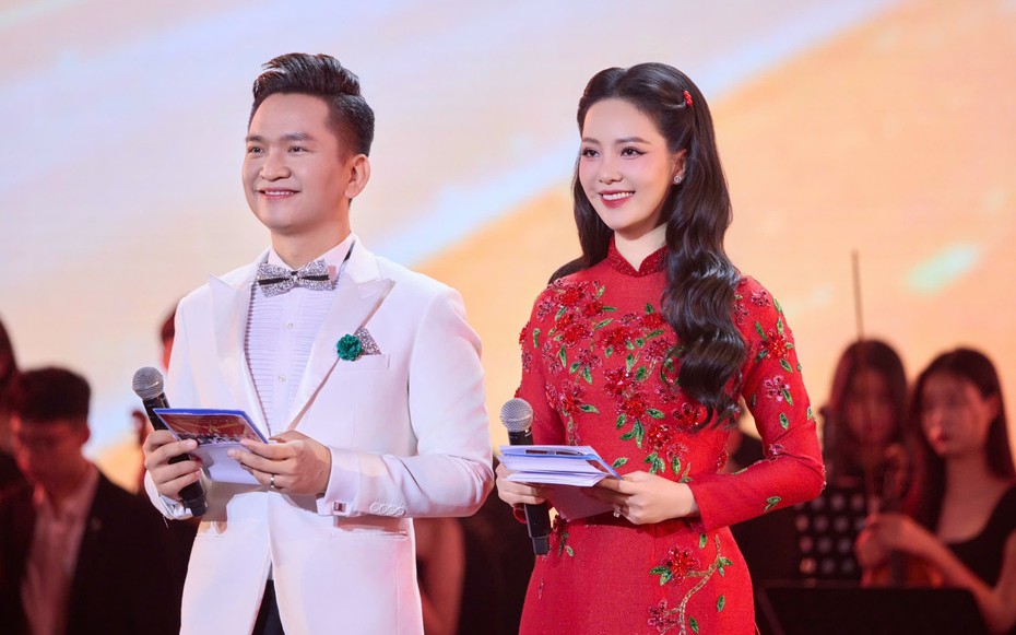 Cặp đôi MC ăn ý nhất nhì VTV, ngoài đời có mối quan hệ thân thiết, bền chặt