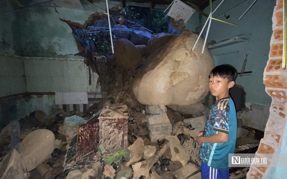 Nhói lòng mẹ đơn thân mất 2 con trong đêm lũ