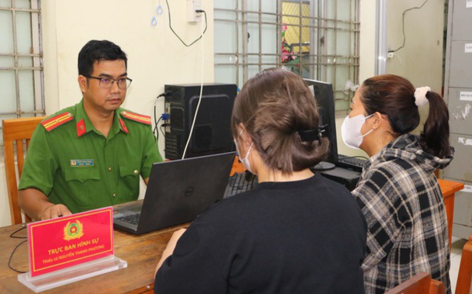 Thiếu nữ 14 tuổi bỏ nhà vì tin lời "rót bia, gắp nước đá lương 30 triệu đồng"