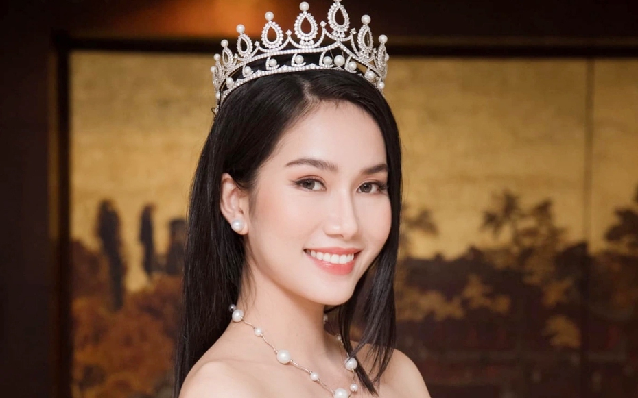 Á hậu đình đám của Vbiz ở tuổi 27: Vừa đỗ học bổng tiến sĩ 3 tỷ đồng