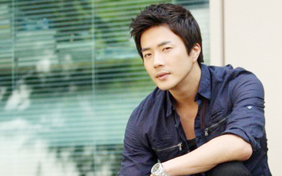 Tài tử Kwon Sang Woo sốc khi nhận kết quả chụp phổi?