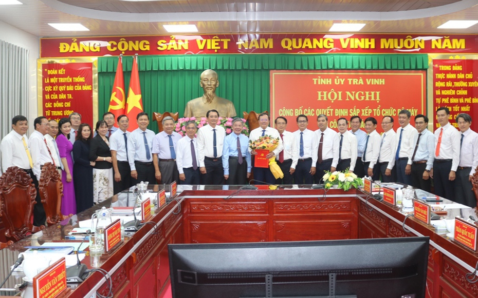 Trà Vinh hợp nhất nhiều cơ quan Đảng và Đảng ủy