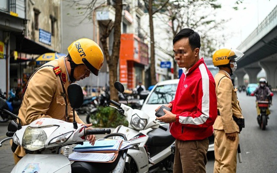 "Giấu" GPLX để tránh bị trừ điểm có nguy cơ đối diện nhiều tình huống pháp lý