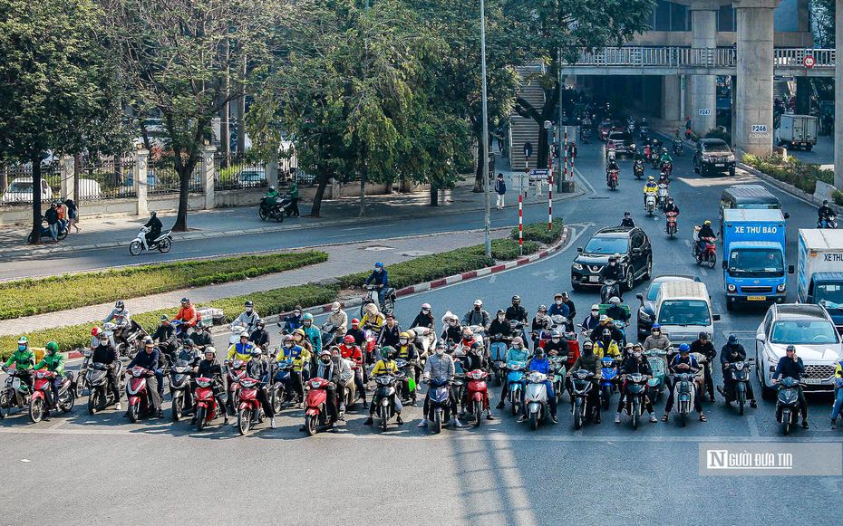 Hà Nội đề xuất tăng mức phạt vi phạm giao thông: Không thể đổ trách nhiệm hoàn toàn cho người dân