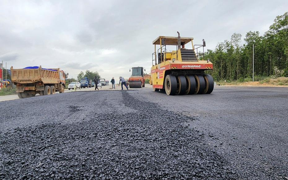 "Đi từng ngõ, gõ từng nhà" đẩy tiến độ giải phóng mặt bằng cao tốc Hòa Liên - Túy Loan