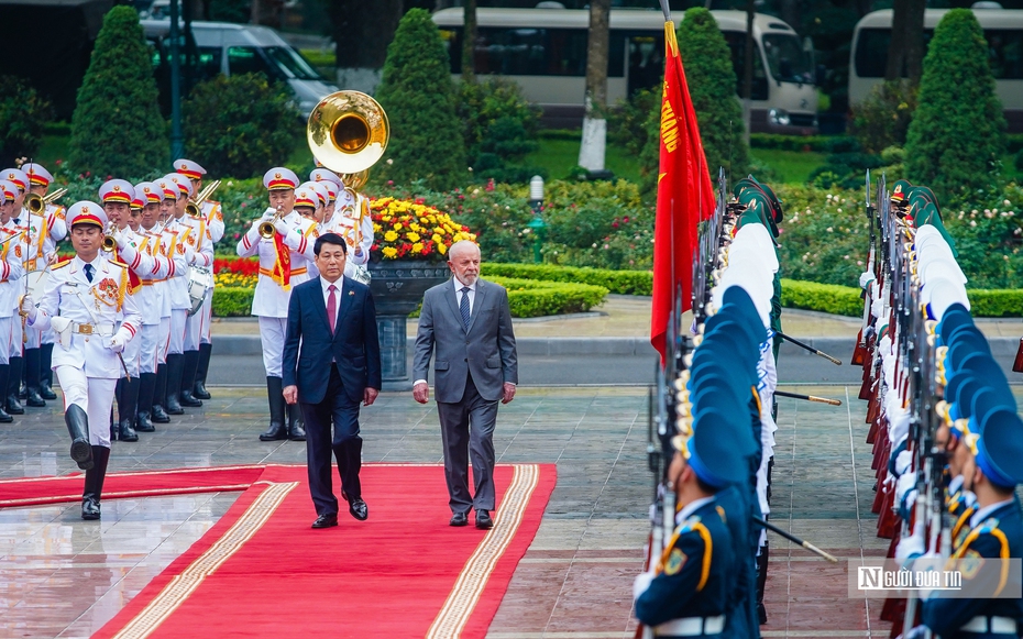Chủ tịch nước Lương Cường chủ trì lễ đón Tổng thống Brazil