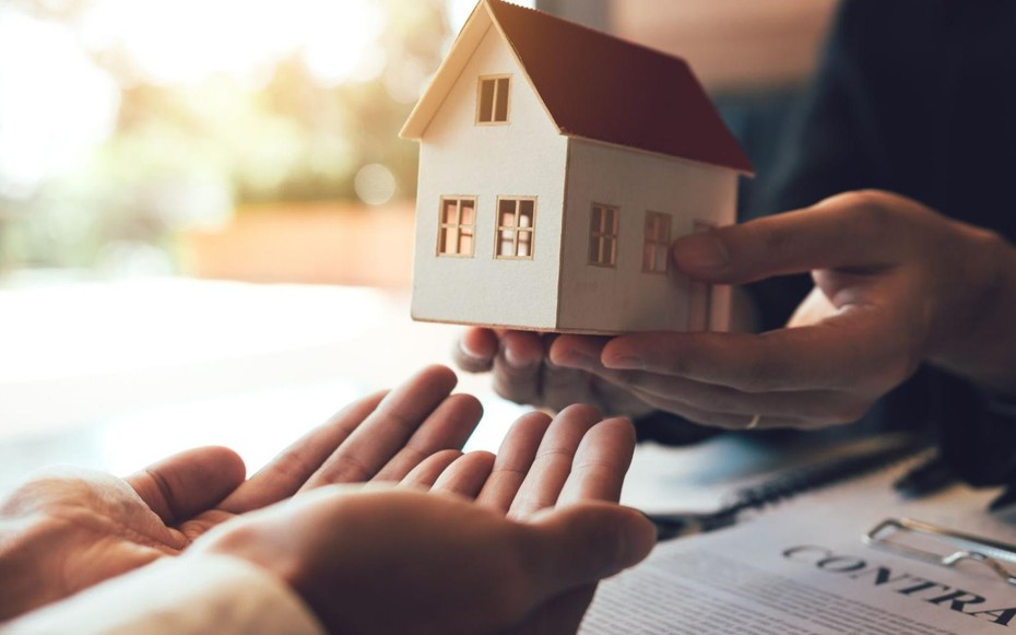 Mức lệ phí trước bạ khi sang tên nhà đất và người phải nộp