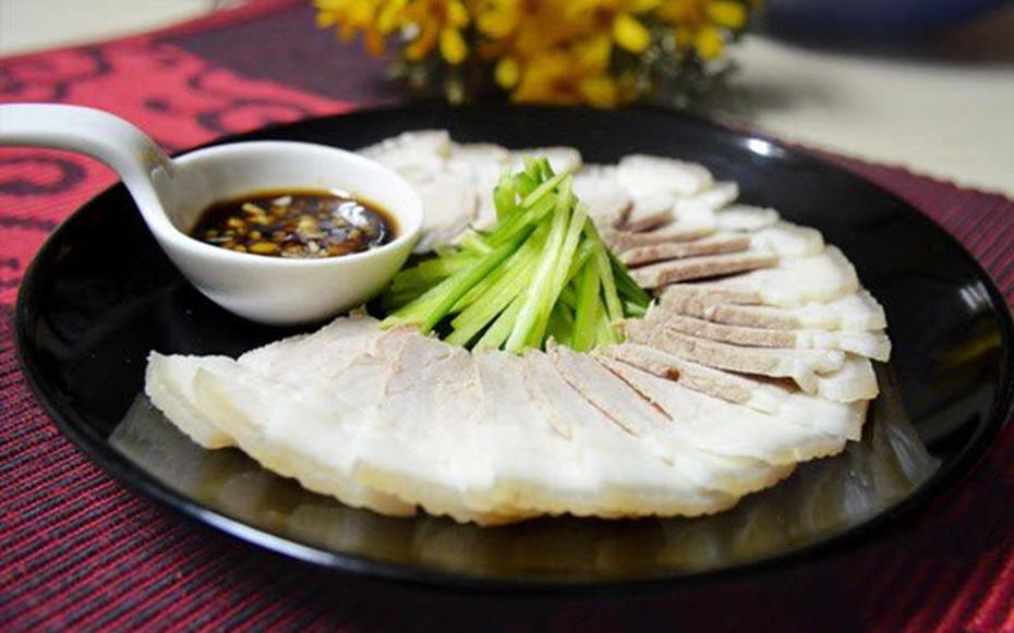 Không phải muối, luộc thịt cho thêm thứ này đảm bảo thơm ngon như nhà hàng