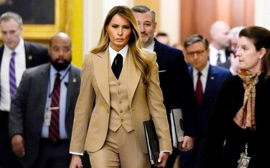 Đệ nhất phu nhân Melania Trump thay đổi phong cách khi trở lại Nhà Trắng