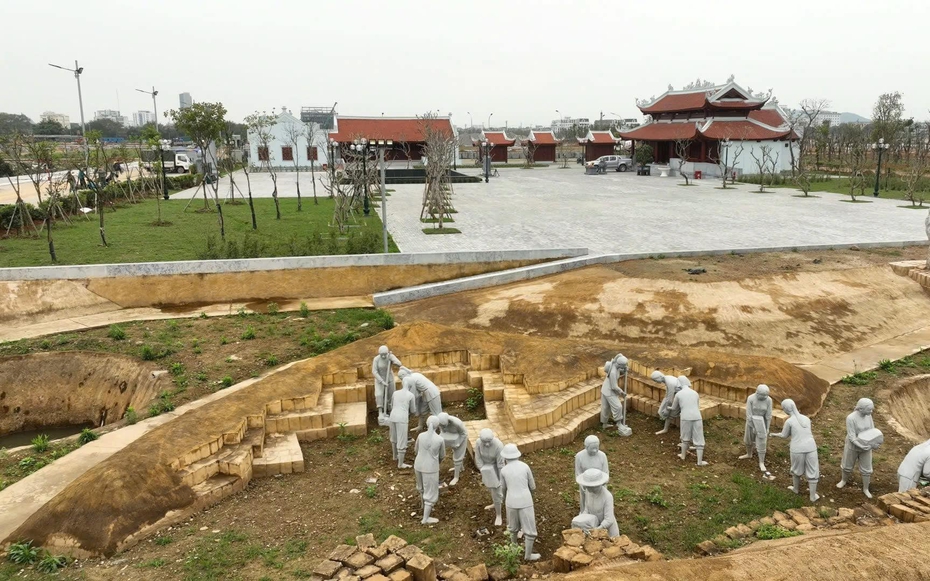 Phỏng dựng công trường đắp đê sông Mã, nơi B52 dội bom khiến 64 cô trò hi sinh