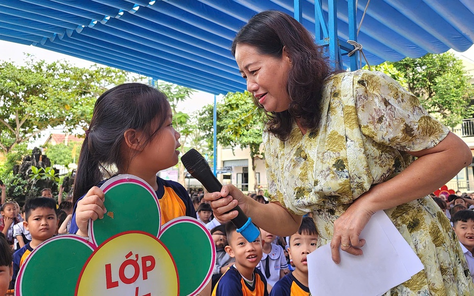 Hội Luật gia Đà Nẵng tuyên truyền Luật Trẻ em và tư vấn pháp luật cho học sinh tiểu học